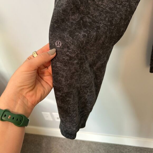 Lululemon Womens Scuba High-rise French Terry Jogger Size 14 Lavender - Picture 6 of 16